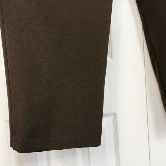 NWT JM Collection Chocolate Brown Pleated High Rise Trousers 18 Short - Picture 10 of 16